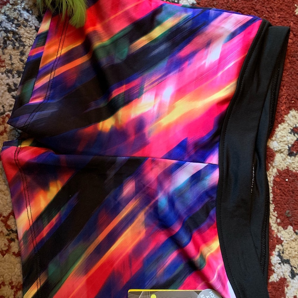 Leo shorts